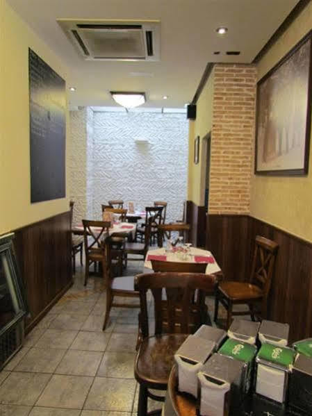 Hostal La Campana Toledo Exteriör bild